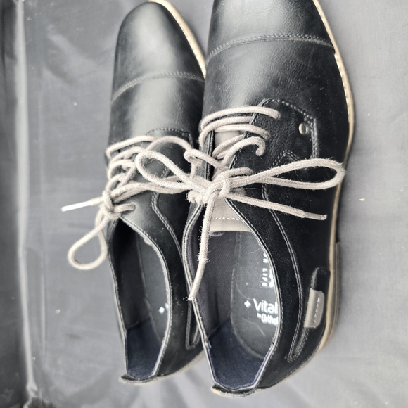 Sonoma Black Oxfords with Classic Leather Design - Picture 6 of 8